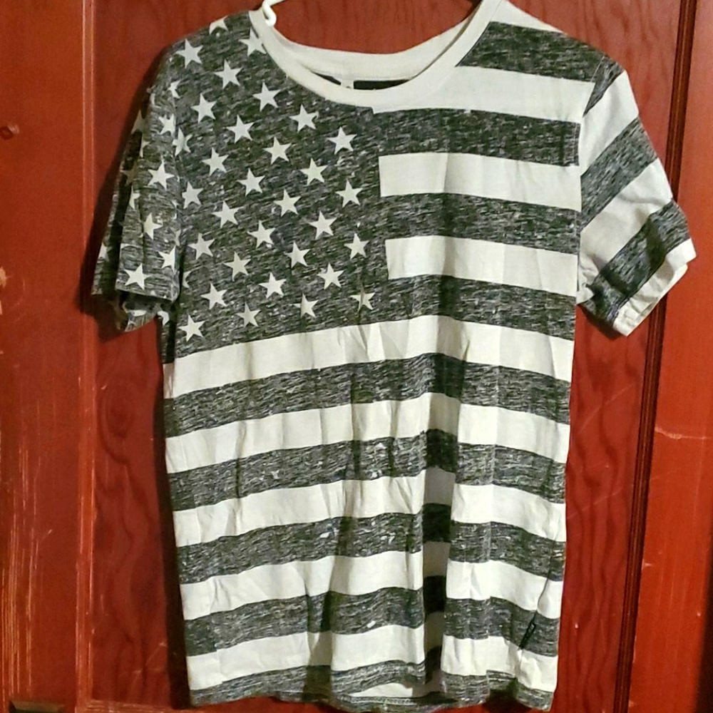 An American eagle shirt